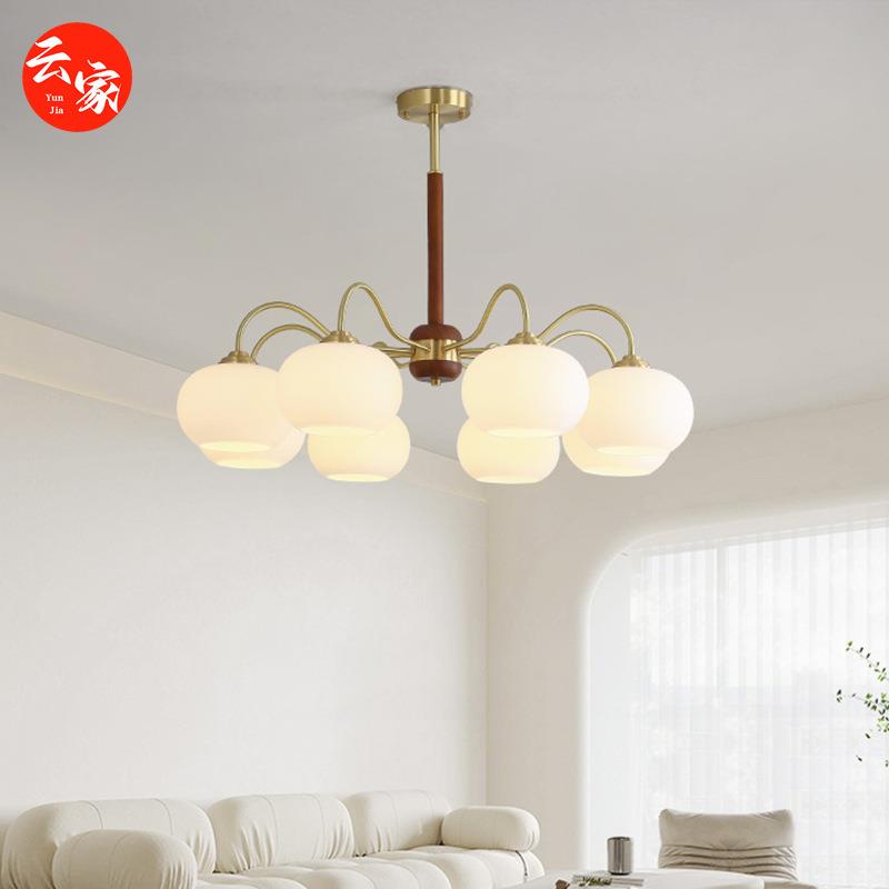 北欧中古铜胡桃木客厅吊灯奶光玻璃复古奶油风简约餐厅卧室灯具