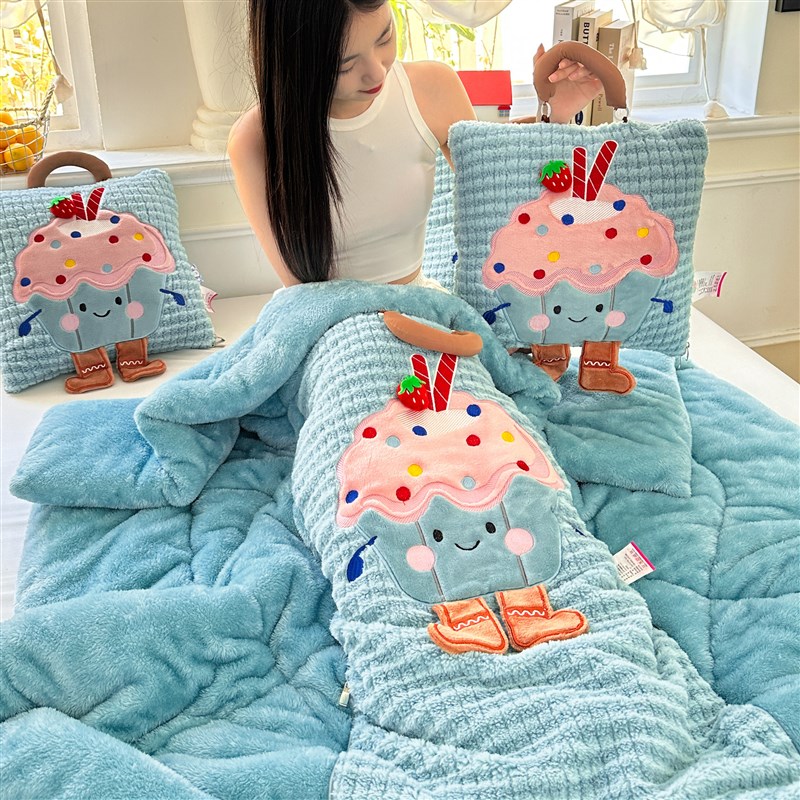 蓝色抱枕被子两用可爱汽车沙发盖C毯加厚办公室学生宿舍午休枕头