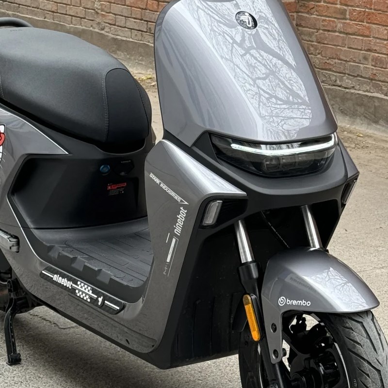 适用九号电动车M/N80c 85c 95c装饰车身贴纸斯塔克工业反光防水贴