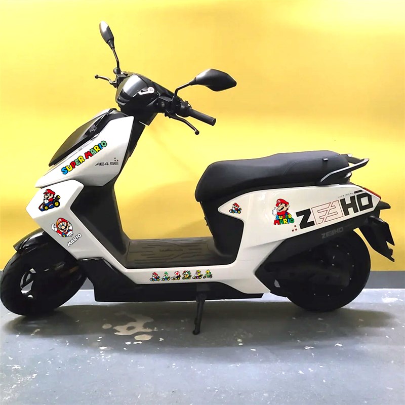 适用极核ae2/4/5/6/8车头马里奥反光装饰贴纸可爱卡通划痕遮挡贴