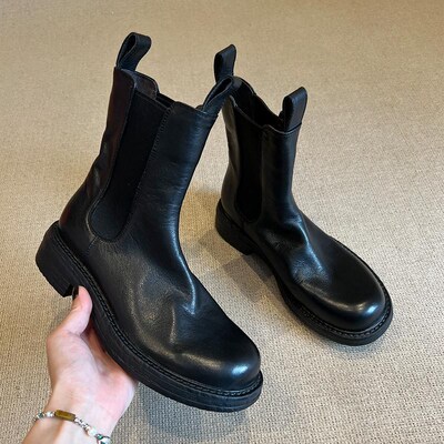 水洗牛皮显瘦短靴女英伦风秋冬季新款平底Q马丁靴厚底烟筒靴