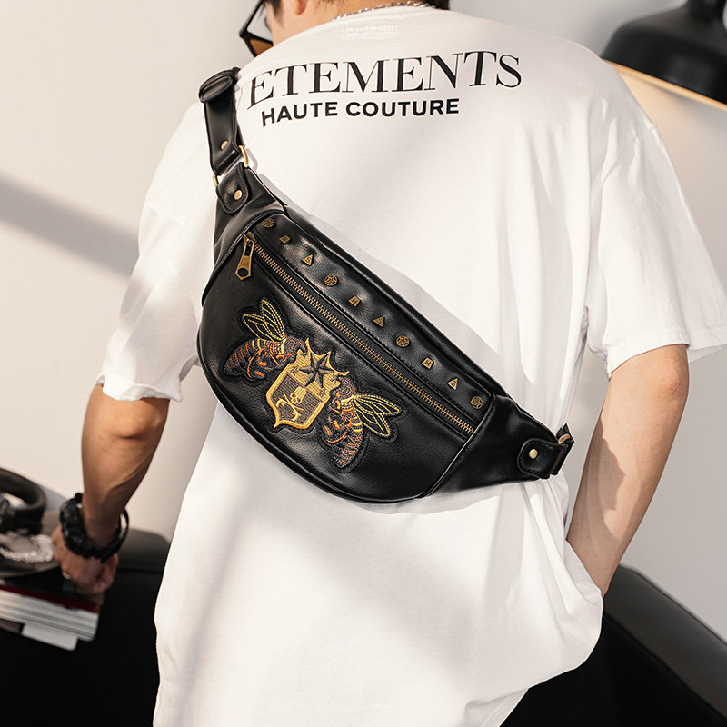 2023新款铆钉刺绣胸包腰包 潮牌韩版男包时尚单肩包小挎包机车包,箱包皮具/热销女包/男包,胸包,淘宝优惠券,粉丝福利购,淘宝优惠卷