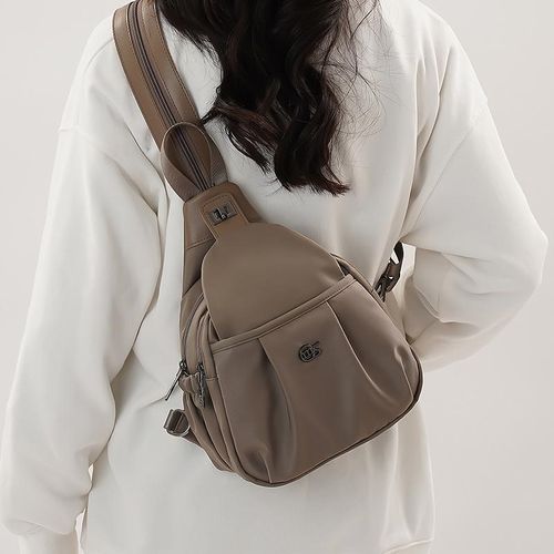 旅游双肩包女2024新款胸包轻便休闲斜挎两用包运动单肩登山小背包