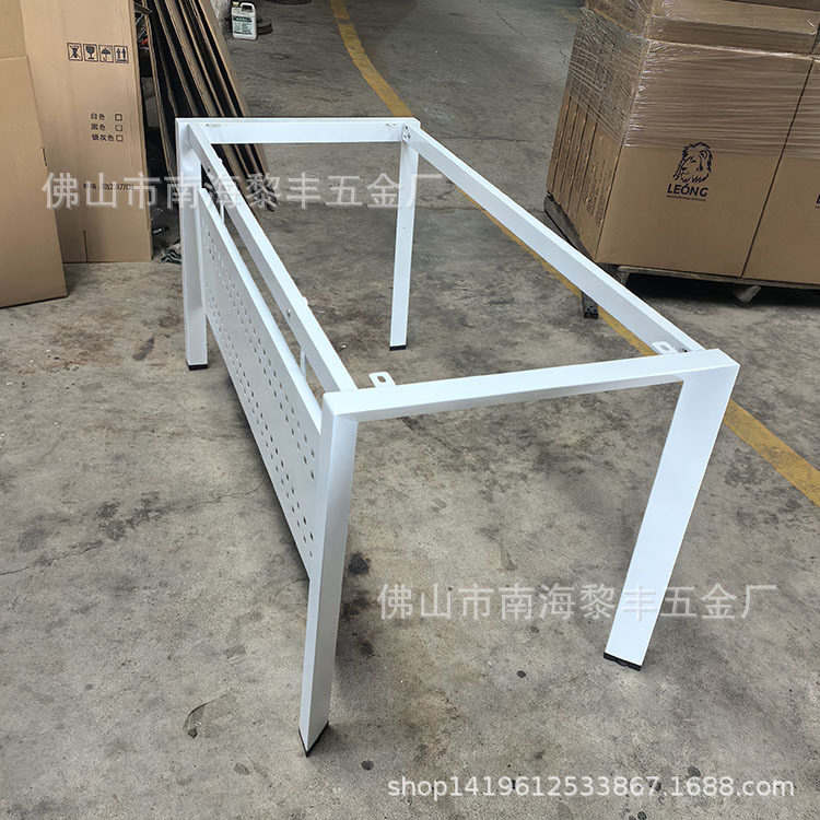 经理办公桌支架加挡板职员脚腿铁艺底座三角管桌脚厂家铁艺支架