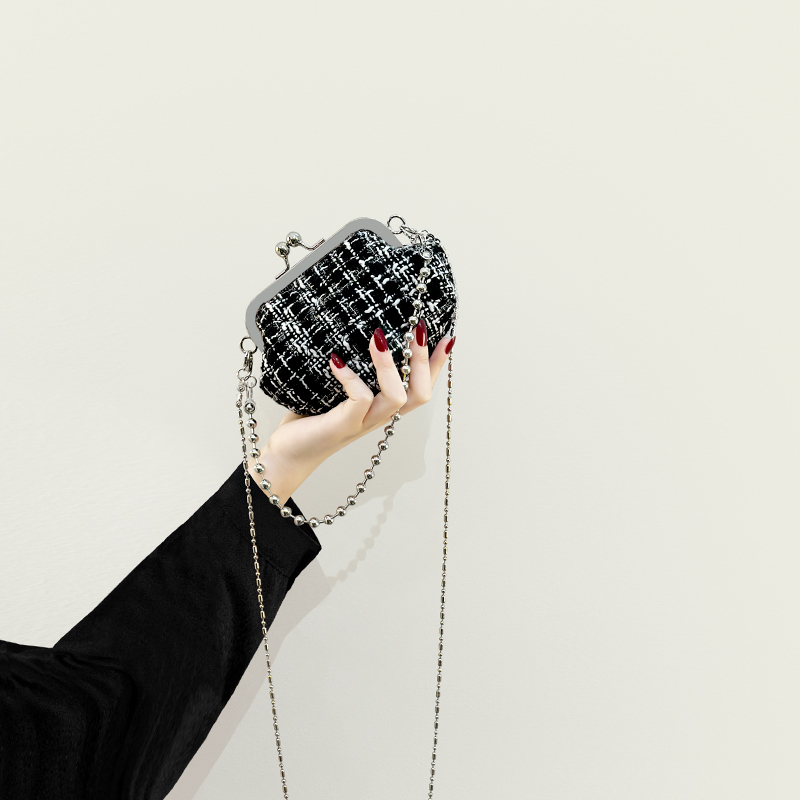 高级质感迷你e小包包女夏季2024新款时尚小众链条斜挎包格子口红