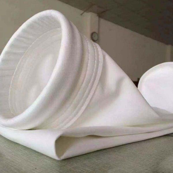 高温10mg超净排放覆膜涤纶除尘布袋工业滤袋防尘针刺毡聚酯纤维袋