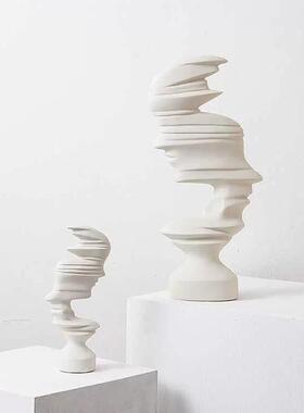 现代简约抽象磨砂黑双向人EXI件雕塑装饰摆客厅酒店白软装家居脸