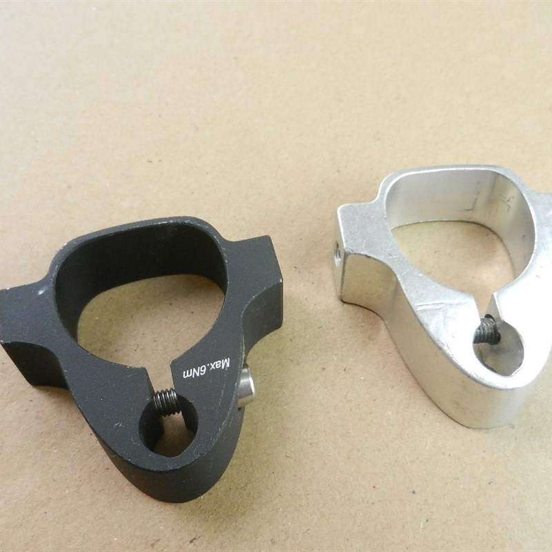 D-FUSE座管用货架安装夹  固定座 行李架安装座 UD型座管货架转换