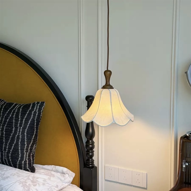 春晓法式中古卧室床头小吊灯复A古宋氏美学乡村氛围灯布艺花瓣灯