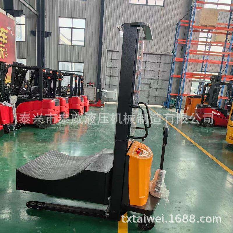 5761苏州半电动卷9堆高车2吨桶.米
