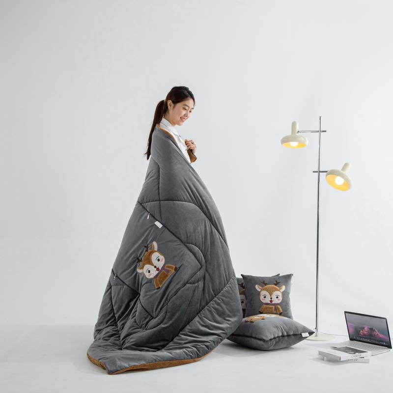 W加1TR抱枕被子两用办公室午睡枕F79JJTT8靠头折叠厚毯二合一沙发