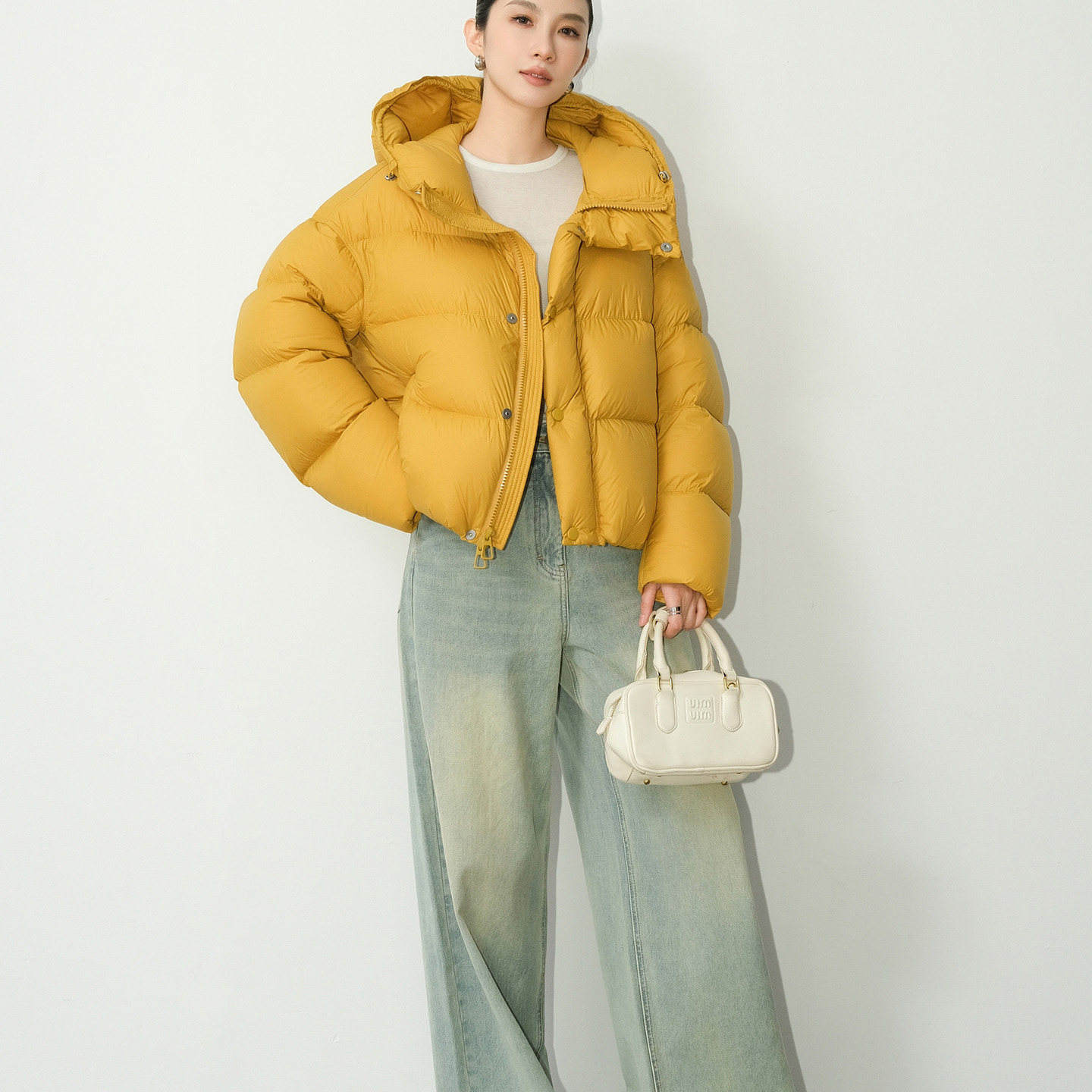 白鹅绒羽绒服女轻盈抗寒面包服