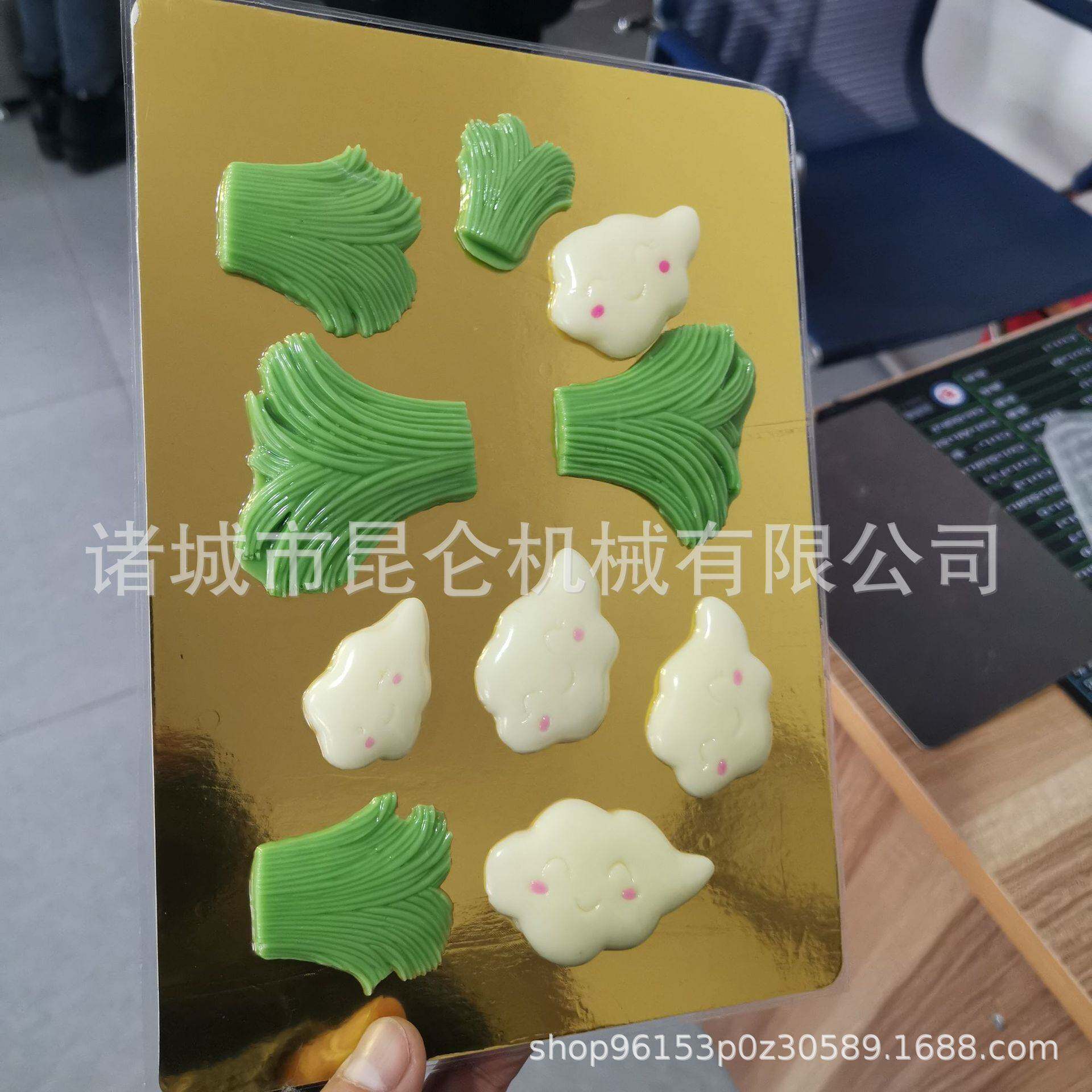 商用熟食鲜肉保鲜封口机小型贴体真空包装机三文鱼海鲜生鲜塑封机