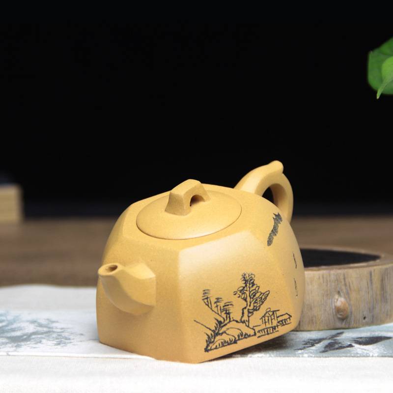 宜兴迷你紫砂壶六方井栏纯手工原矿段泥方器小品茶壶一人饮 160ml