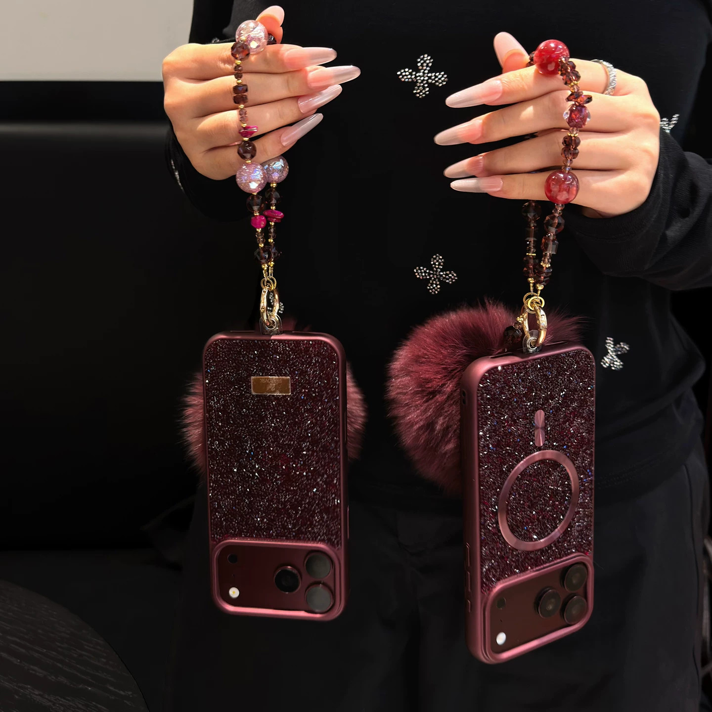 轻奢毛球水钻磁吸iPhone手机壳女