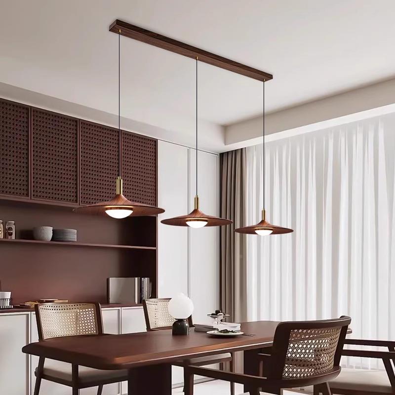 新古款飞碟饭厅234餐厅吊灯法式中风头复古吧台岛台三感高级照明