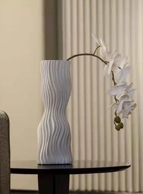 现代简约创意褶皱白色办树脂花器餐公室卧室客厅厅家居0446摆装饰