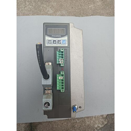 杭州日鼎RIDING伺服驱动器DAS3205-VA1 拆机成