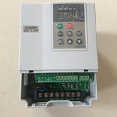 全新 干洗机水洗机变频器 8200 220v2.2LKW通用高性能变频器
