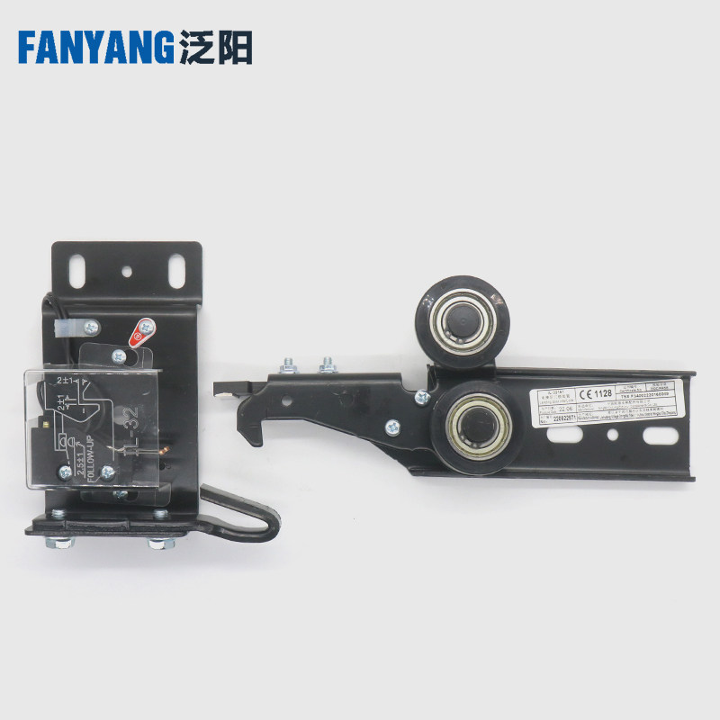 电梯门锁装置IL-32161 钩子锁开关层门锁钩组件适用宁波欧菱配件