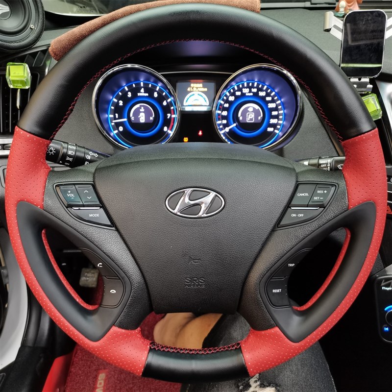 现代索纳塔8910代伊q兰特领动悦纳悦动新胜达专用真皮手缝方向盘