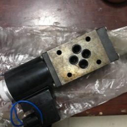 24BI2-H6B-T  7601湖州机床厂 电磁阀