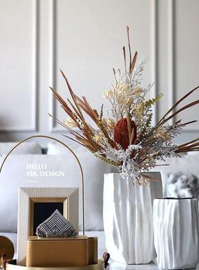 现代简约折纸陶瓷花瓶样板间茶几相框纸巾盒组合套装售楼处摆件设