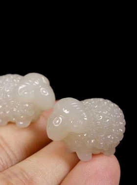 和田玉羊吊坠白玉绵n羊十二生肖挂坠男女款羊玉坠属相挂件饰品包