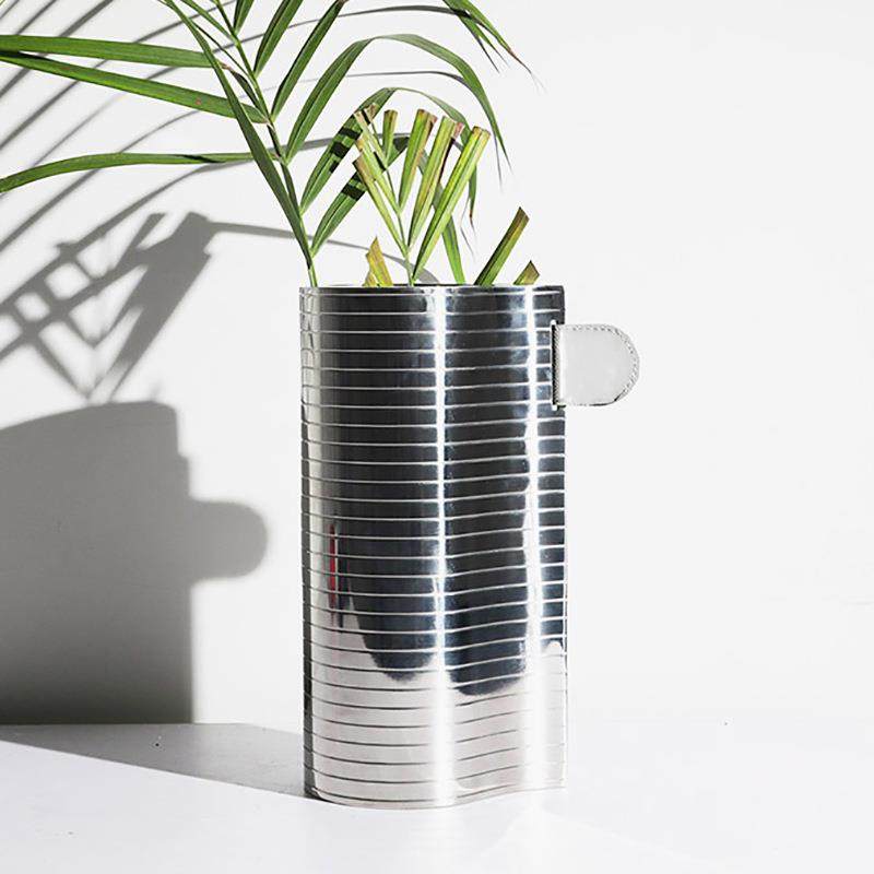 现代极简花瓶不锈钢横纹单耳花器样板间售楼处酒店金属花插装饰品,家居饰品,装饰摆件,淘宝优惠券,粉丝福利购,淘宝优惠卷