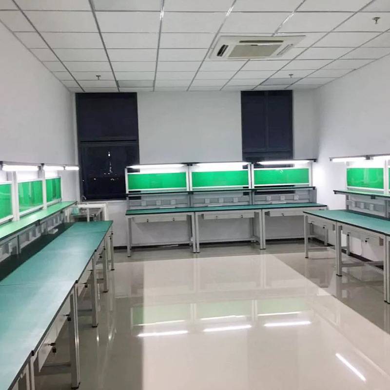 防静电工作台流水线操作台车间带看板工作台桌子现货多功能多工位