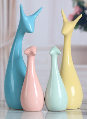 现代创意陶瓷摆件家居r饰品客厅入户玄关电视柜桌面酒柜可爱装饰