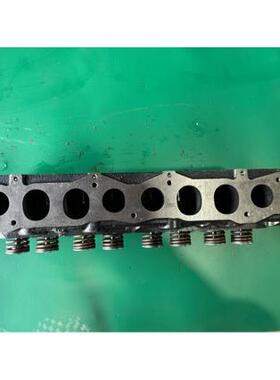 SD23 SD25缸盖总成