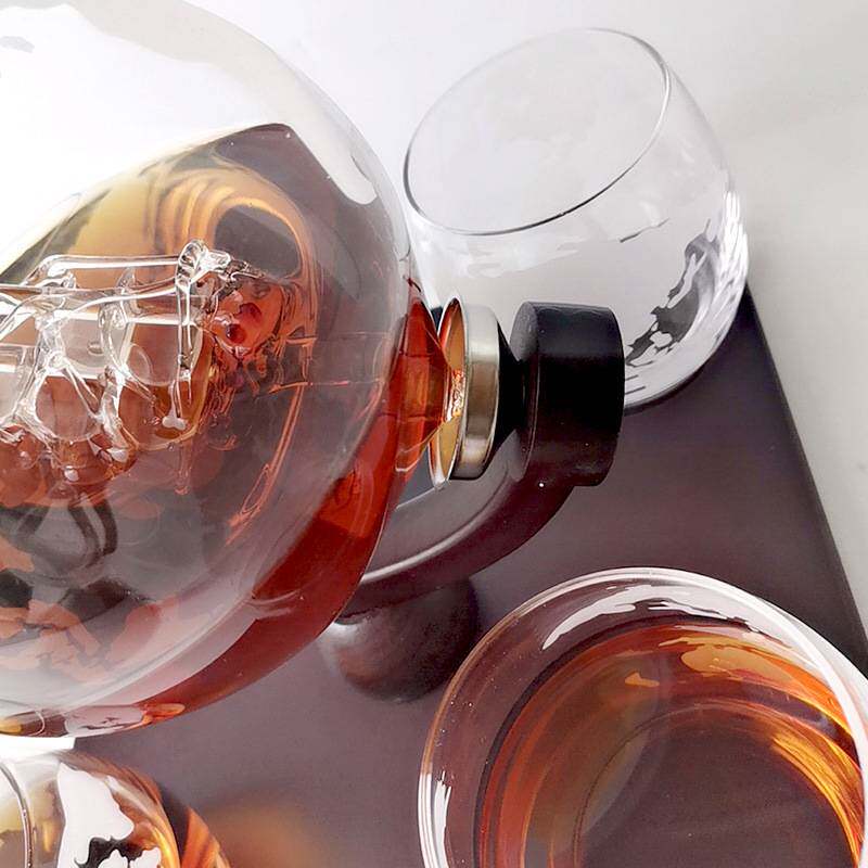 厂家 玻璃泡酒瓶创意工艺醒酒器人参瓶地球仪高硼硅