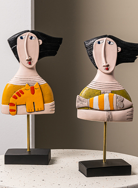 现代简约抽象人物k桌面摆件卧室客厅书房电视柜高档家居工艺装饰