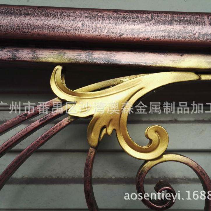 厂家直销私人制作别墅铁艺楼梯扶手阳台玄关飘窗龙头柱首铁艺栏杆