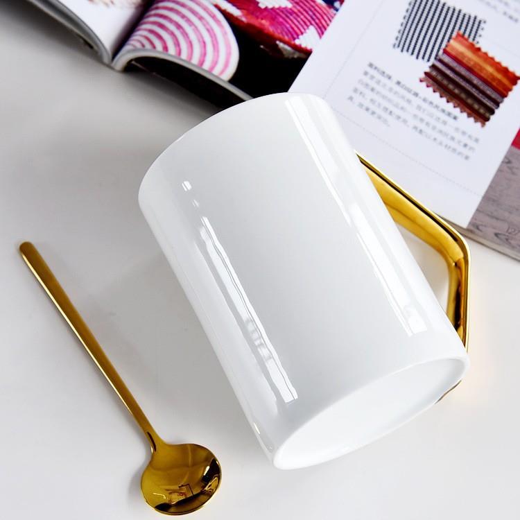 纯白创意陶瓷奶杯金把水杯家用个性咖啡杯骨瓷金边马克杯