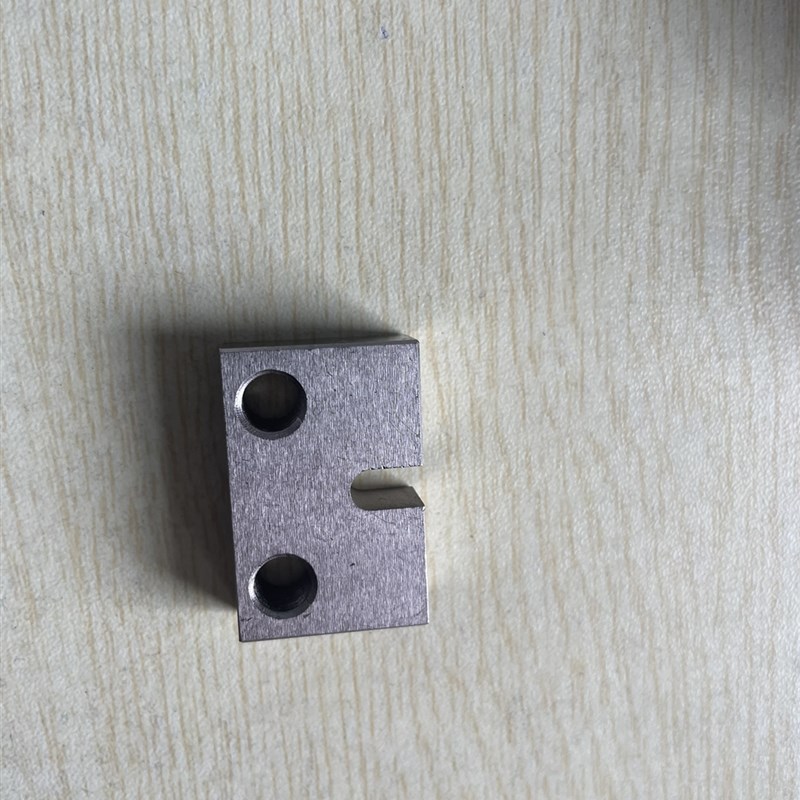 调整螺栓用固定块AJSC AJSCM AJSCS 侧面安装PCC01 PCC02 PCC06