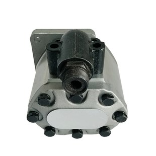 525 532 540 550 580专用法兰盘油泵进出油口 齿轮泵CBT 560 CBN