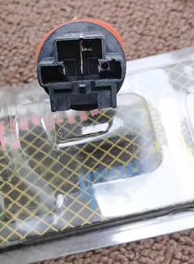 适用于铃木 V50四冲 V50g V125g  V125ss V125uu LED大灯灯泡