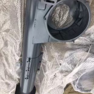 福田雷沃RG40 50水稻收割机配件二号杂余竖直壳体装配总成