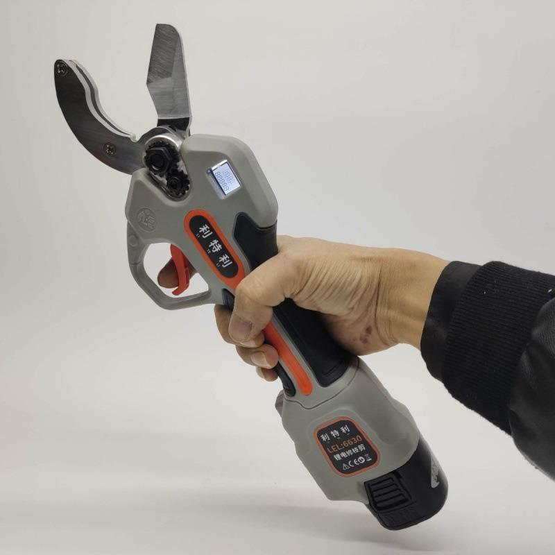 利特利电动水管剪专业剪4分管6分管水电安装工具水暖管剪1寸32MM