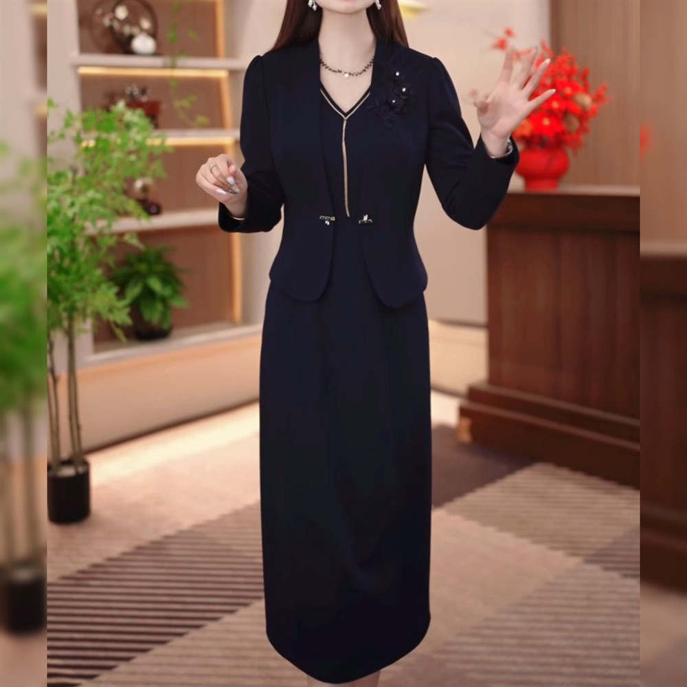 2026新款秋季时尚套裙外套+裙子遮肚显瘦遮肉减龄妈妈装