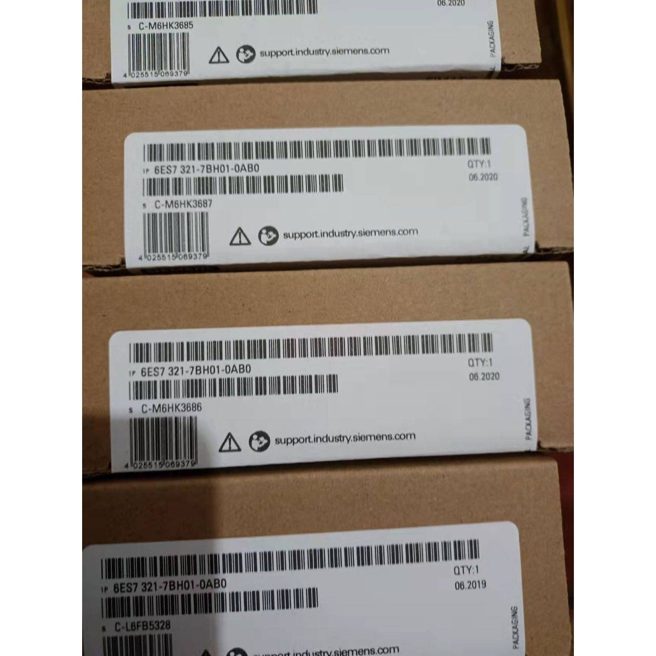 6ES7592-1AMOO-OXBO S7-1500 40针连接器 6ES7 592-1AM00-0XB0