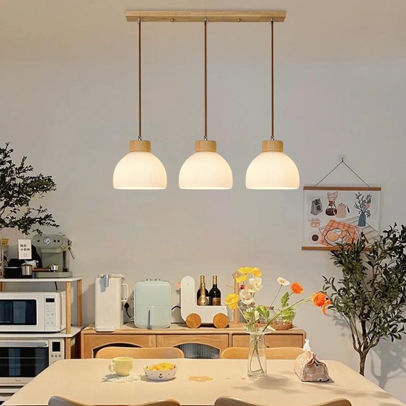 原木餐厅吊灯三头简约现代饭厅餐桌吧台灯创意个性卧室床头小吊灯