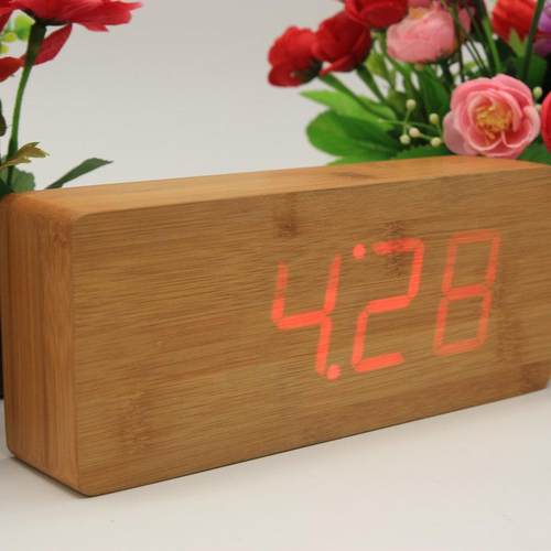 意电子木家头钟时间温度双显数创字时能钟CYP-Z006居多功led闹钟
