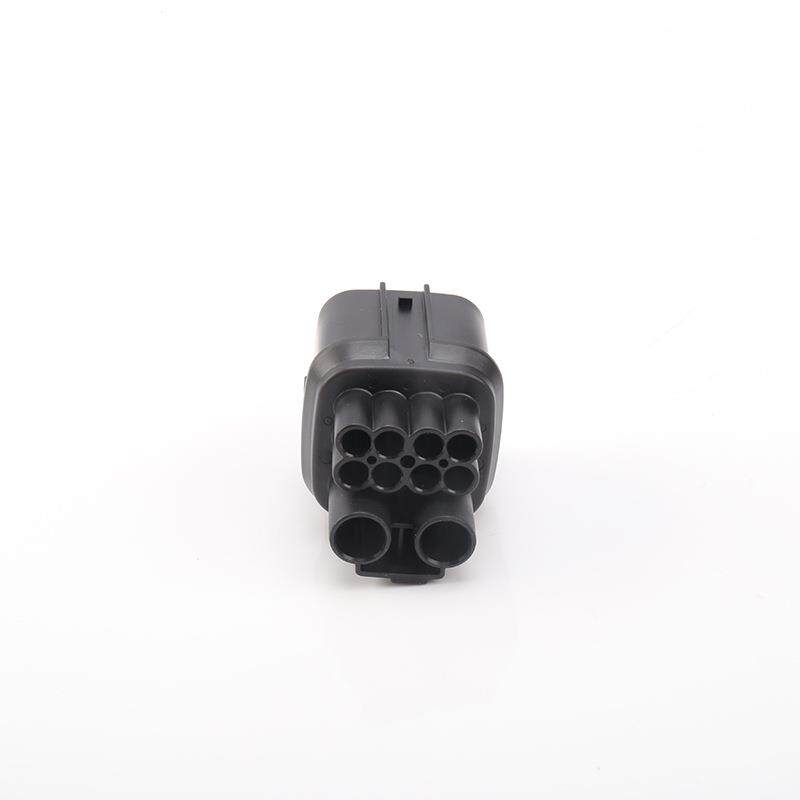 10618ZRG310-81车用线孔束连接器插头车用线束接插件器