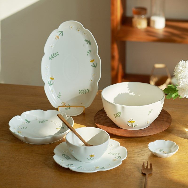 肆月 韩式小清新浮雕雏菊陶瓷餐具家用高颜值米饭碗5英寸小碗单个