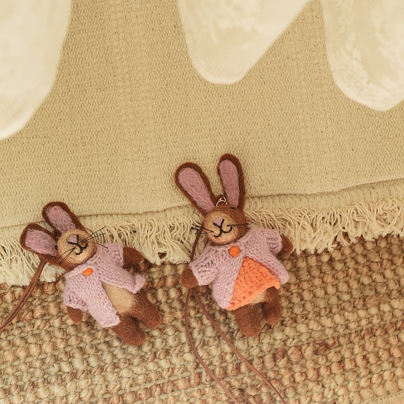 高品质尼b泊尔进口手工羊毛毡成品挂件棕色兔子包挂精品车挂韩礼