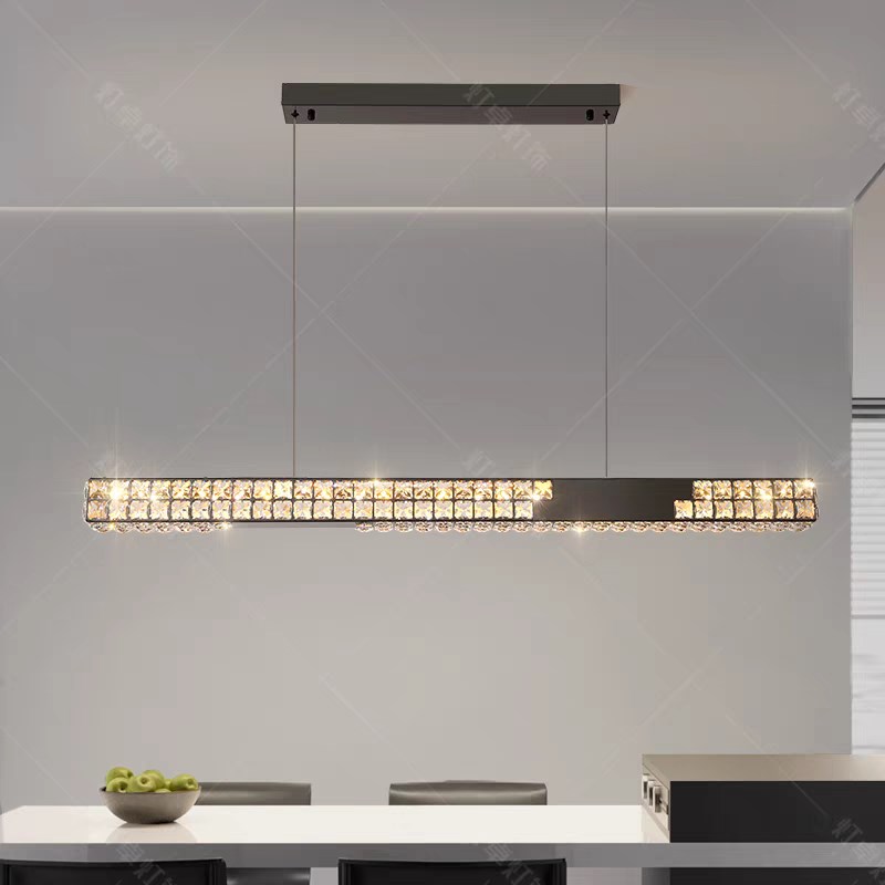 2025年新款一字餐厅水晶吊灯现D代简约长形轻奢饭厅餐桌吧台吊灯