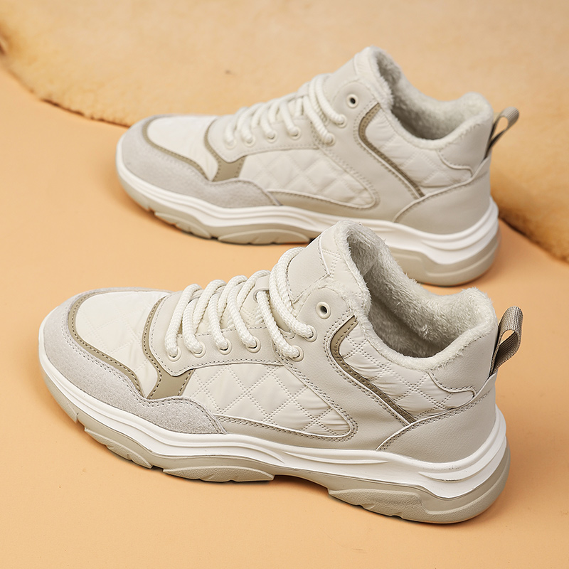 加绒加厚保暖雪地靴男户外运动鞋